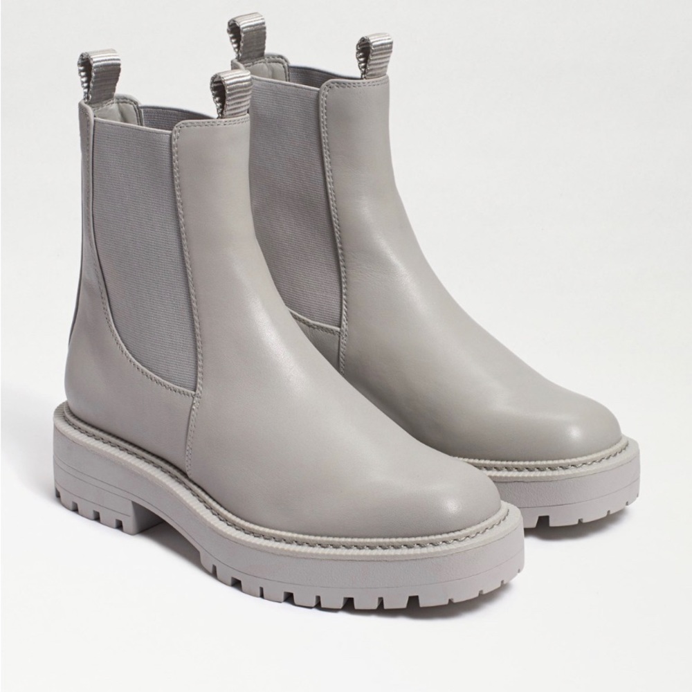 LAGUNA CHELSEA BOOT, PEBBLE GREY LEATHER, SIZE: 7.5, NWT